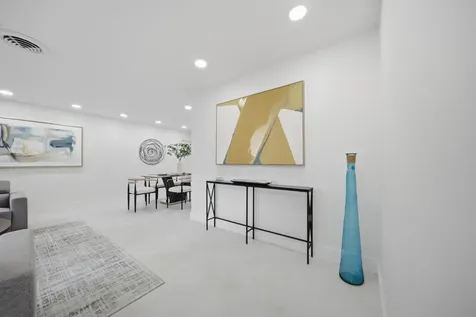 5121 NE 17th Terrace Fort Lauderdale FL 33334