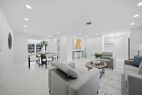 5121 NE 17th Terrace Fort Lauderdale FL 33334