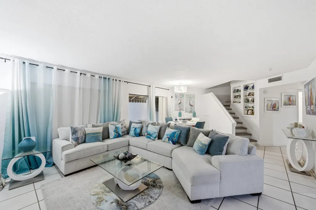 105 Weybridge Circle Royal Palm Beach FL 33411