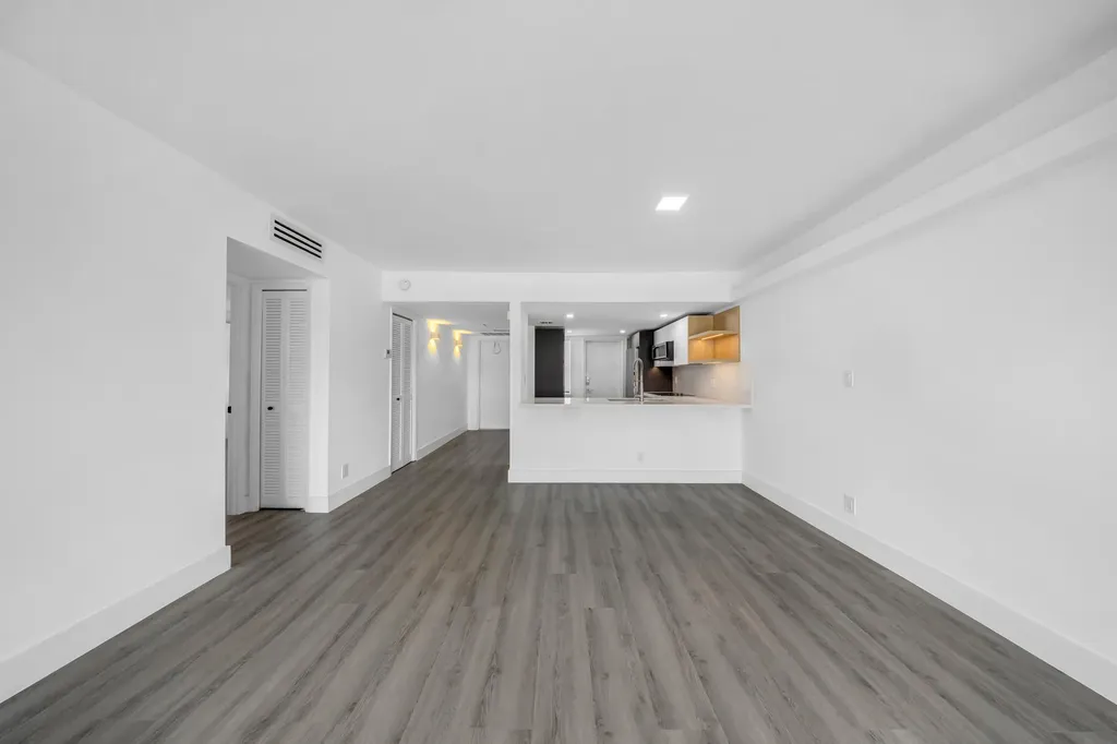 3151 S Palm Aire Drive Pompano Beach FL 33069