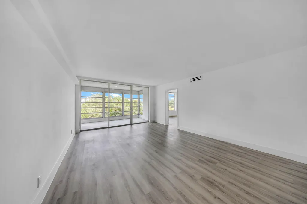 3151 S Palm Aire Drive Pompano Beach FL 33069