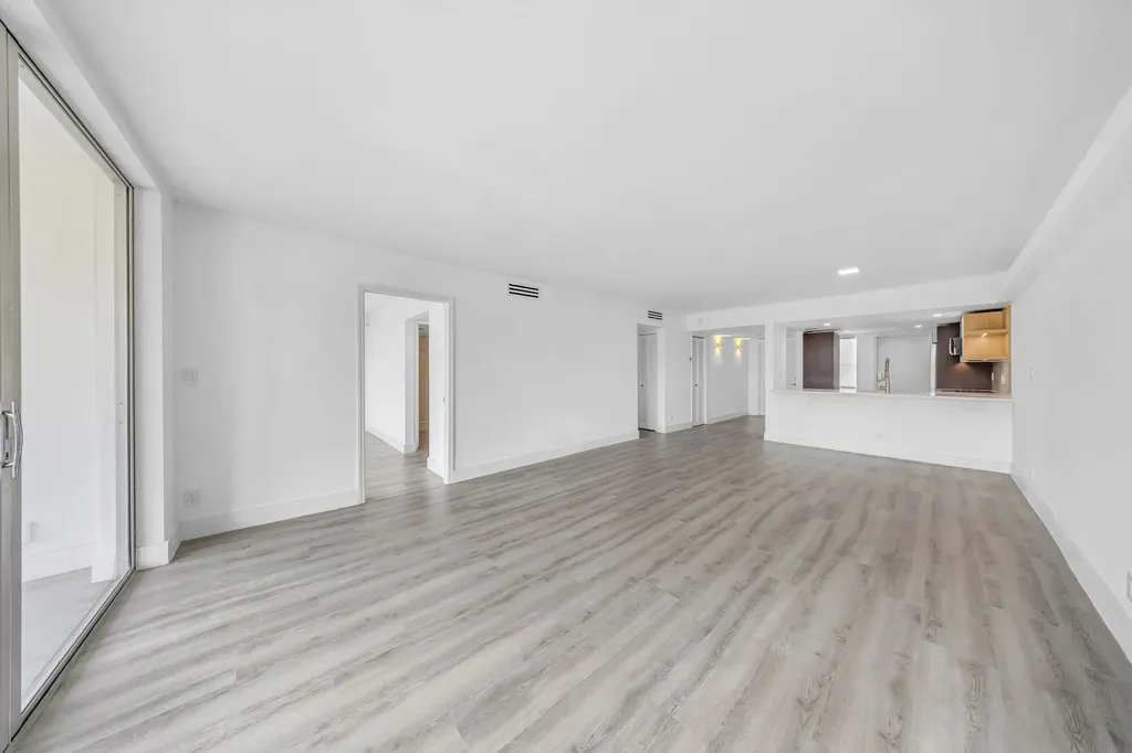 3151 S Palm Aire Drive Pompano Beach FL 33069