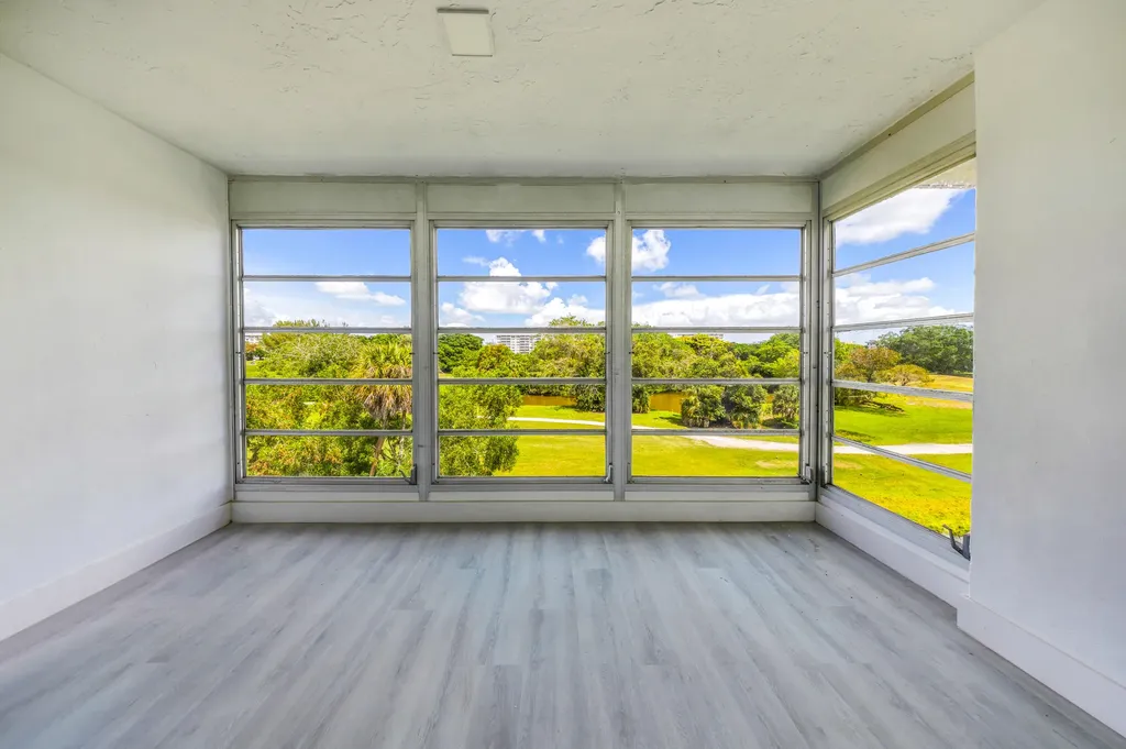 3151 S Palm Aire Drive Pompano Beach FL 33069