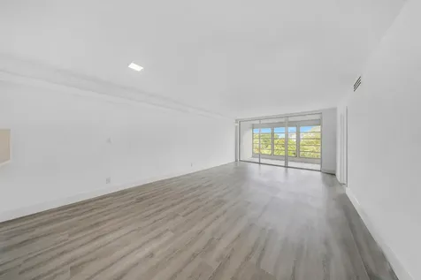 3151 S Palm Aire Drive Pompano Beach FL 33069