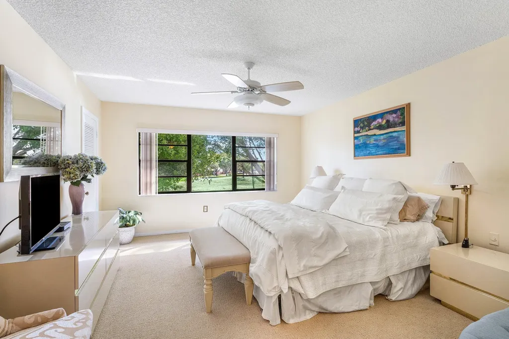 29 Stratford Lane West Boynton Beach FL 33436