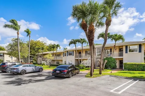 29 Stratford Lane West Boynton Beach FL 33436