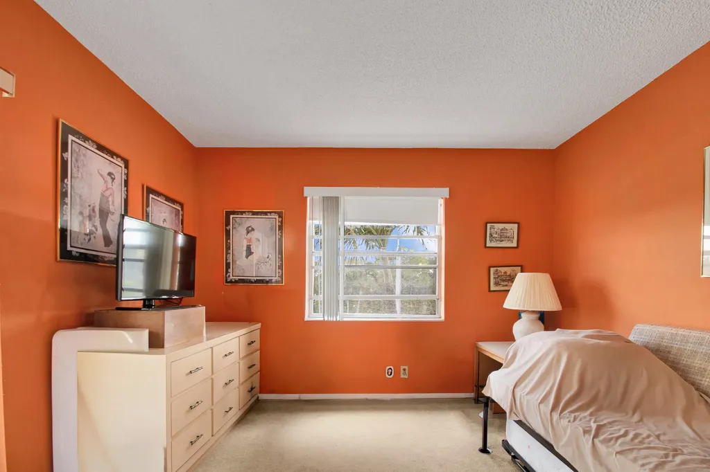 525 Capri K Delray Beach FL 33484