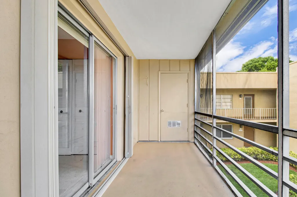 525 Capri K Delray Beach FL 33484