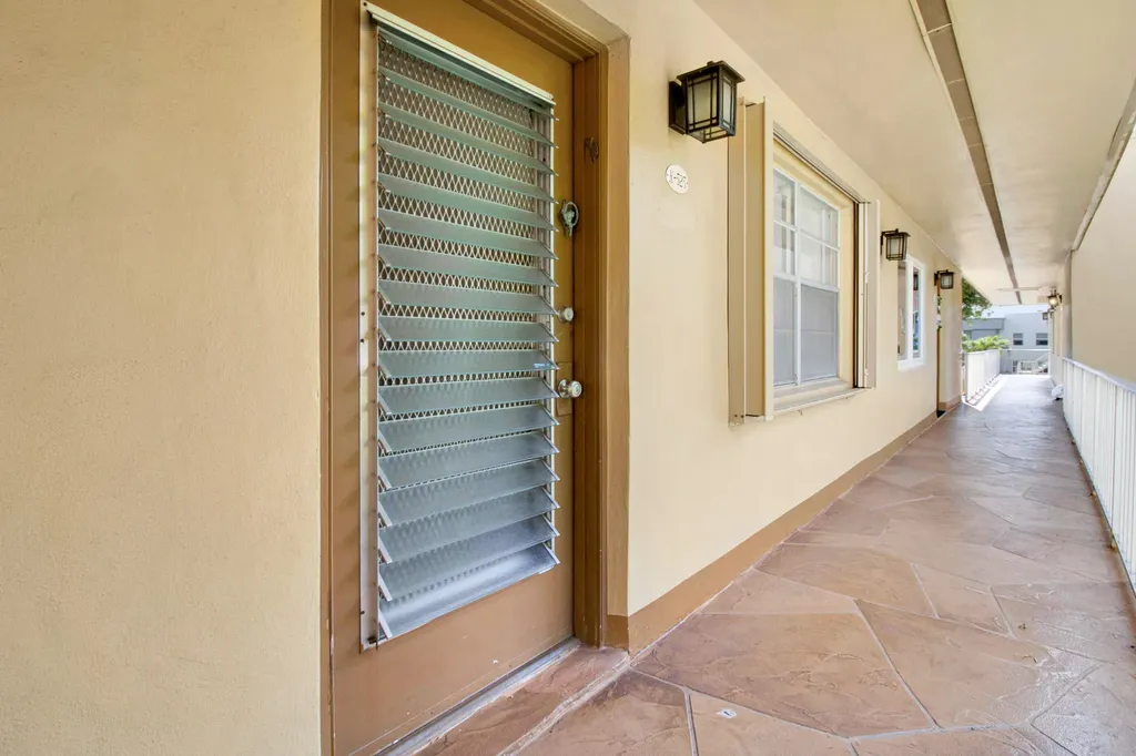 525 Capri K Delray Beach FL 33484