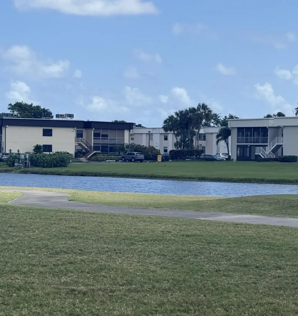 525 Capri K Delray Beach FL 33484