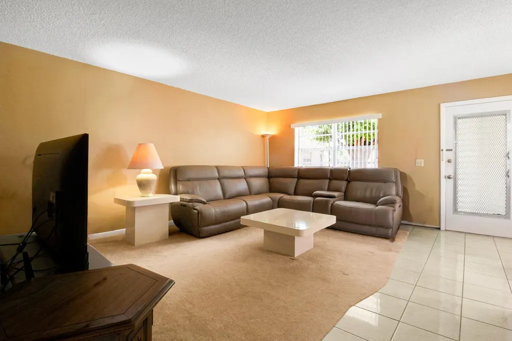 525 Capri K Delray Beach FL 33484