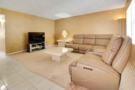 525 Capri K Delray Beach FL 33484