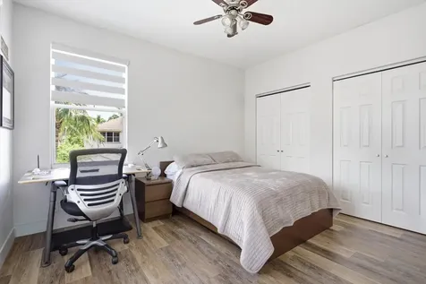 1830 Harbor View Circle Weston FL 33327