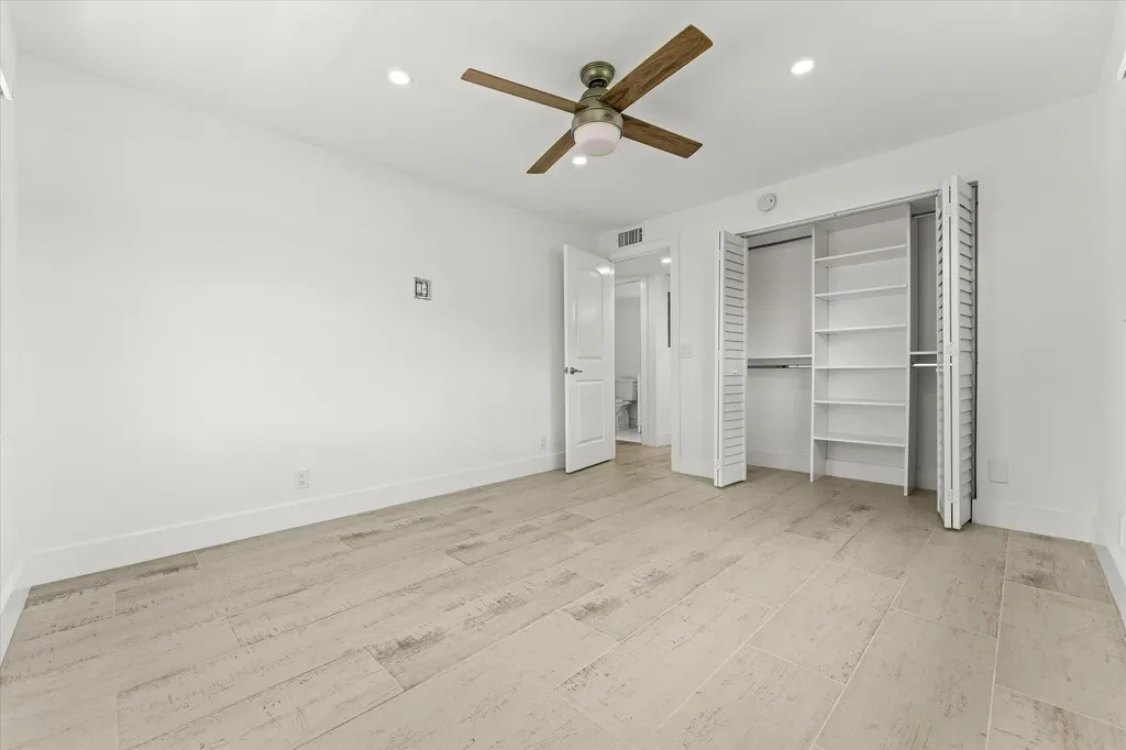 308 Preston H Boca Raton FL 33434