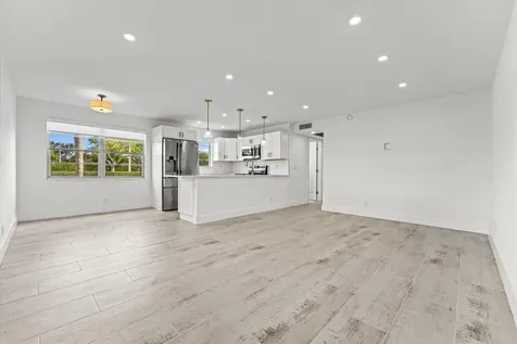 308 Preston H Boca Raton FL 33434