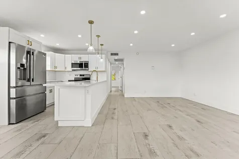 308 Preston H Boca Raton FL 33434