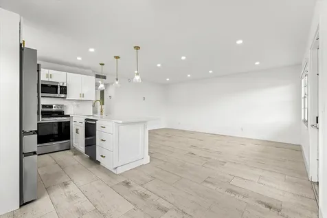 308 Preston H Boca Raton FL 33434