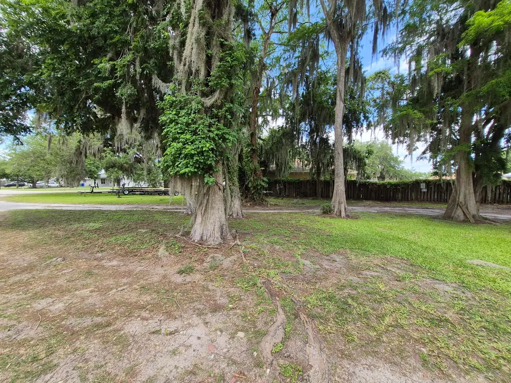 301 SE 5th Avenue Okeechobee FL 34974