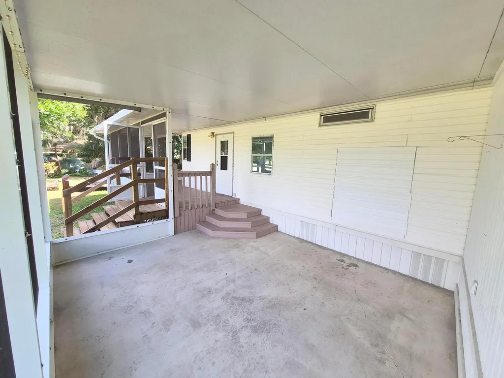 301 SE 5th Avenue Okeechobee FL 34974
