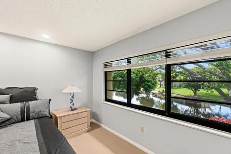 46 Stratford Lane W Boynton Beach FL 33436
