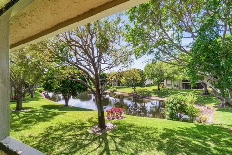 46 Stratford Lane W Boynton Beach FL 33436