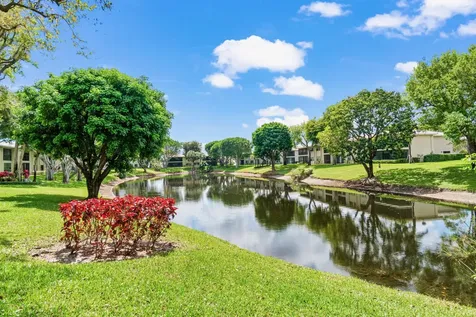 46 Stratford Lane W Boynton Beach FL 33436