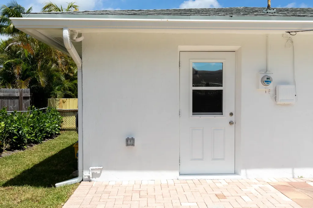 3360 Sapphire Road Lake Worth FL 33462