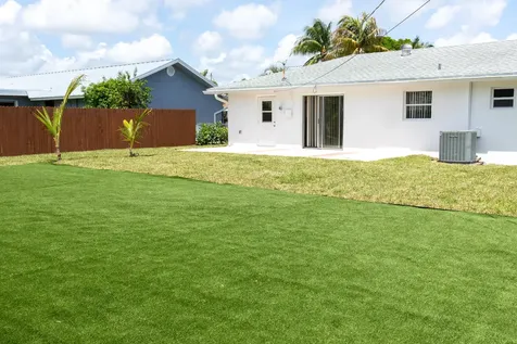 3360 Sapphire Road Lake Worth FL 33462