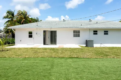 3360 Sapphire Road Lake Worth FL 33462