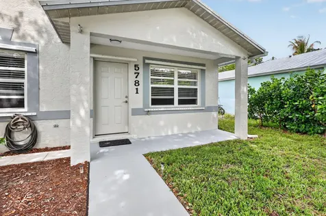 5781 SE Pine Drive Stuart FL 34997