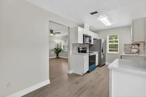 5781 SE Pine Drive Stuart FL 34997