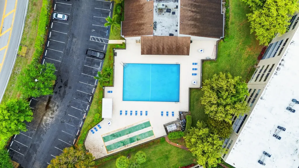 3154 Via Poinciana Greenacres FL 33467