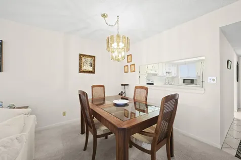 3154 Via Poinciana Greenacres FL 33467
