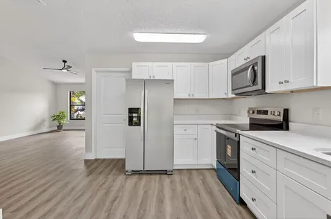 5868 SE Collins Avenue Stuart FL 34997