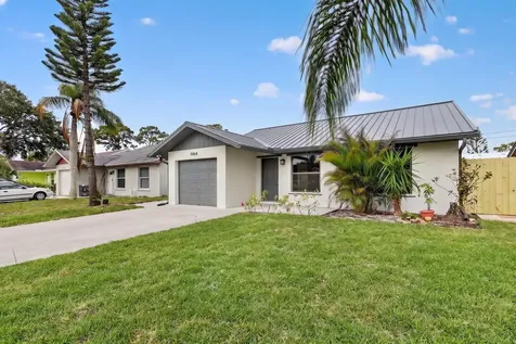 5868 SE Collins Avenue Stuart FL 34997