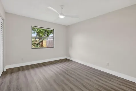 5868 SE Collins Avenue Stuart FL 34997