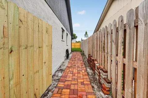 5868 SE Collins Avenue Stuart FL 34997