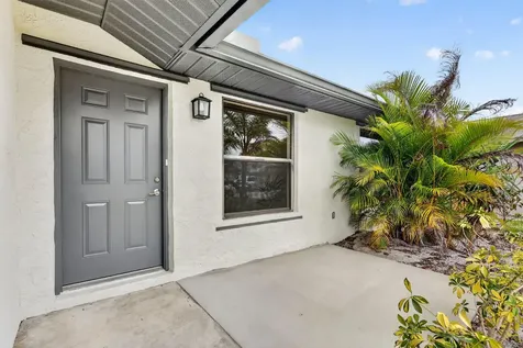 5868 SE Collins Avenue Stuart FL 34997