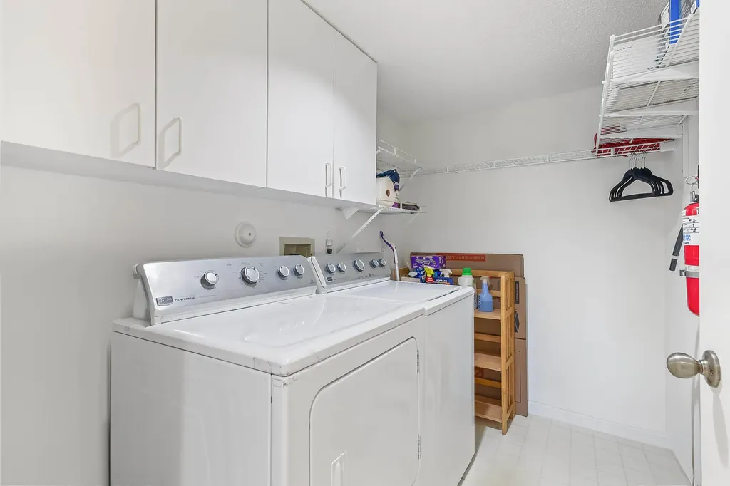 4735 E Lucerne Lakes Boulevard E Lake Worth FL 33467