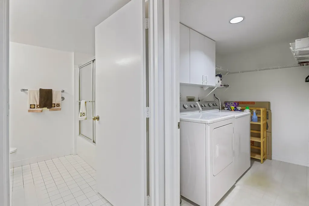 4735 E Lucerne Lakes Boulevard E Lake Worth FL 33467