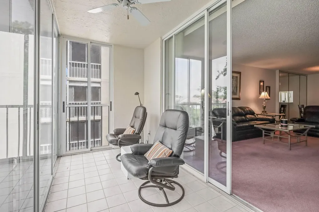 4735 E Lucerne Lakes Boulevard E Lake Worth FL 33467