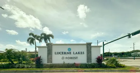 4735 E Lucerne Lakes Boulevard E Lake Worth FL 33467