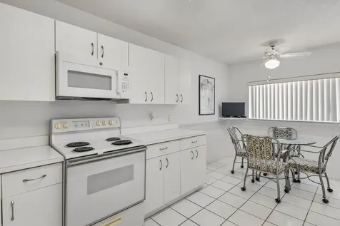 4735 E Lucerne Lakes Boulevard E Lake Worth FL 33467