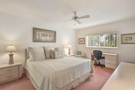 4735 E Lucerne Lakes Boulevard E Lake Worth FL 33467