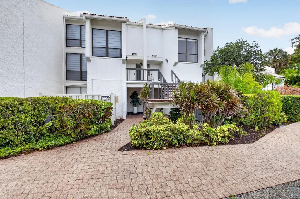 1005 Bridgewood Place Boca Raton FL 33434