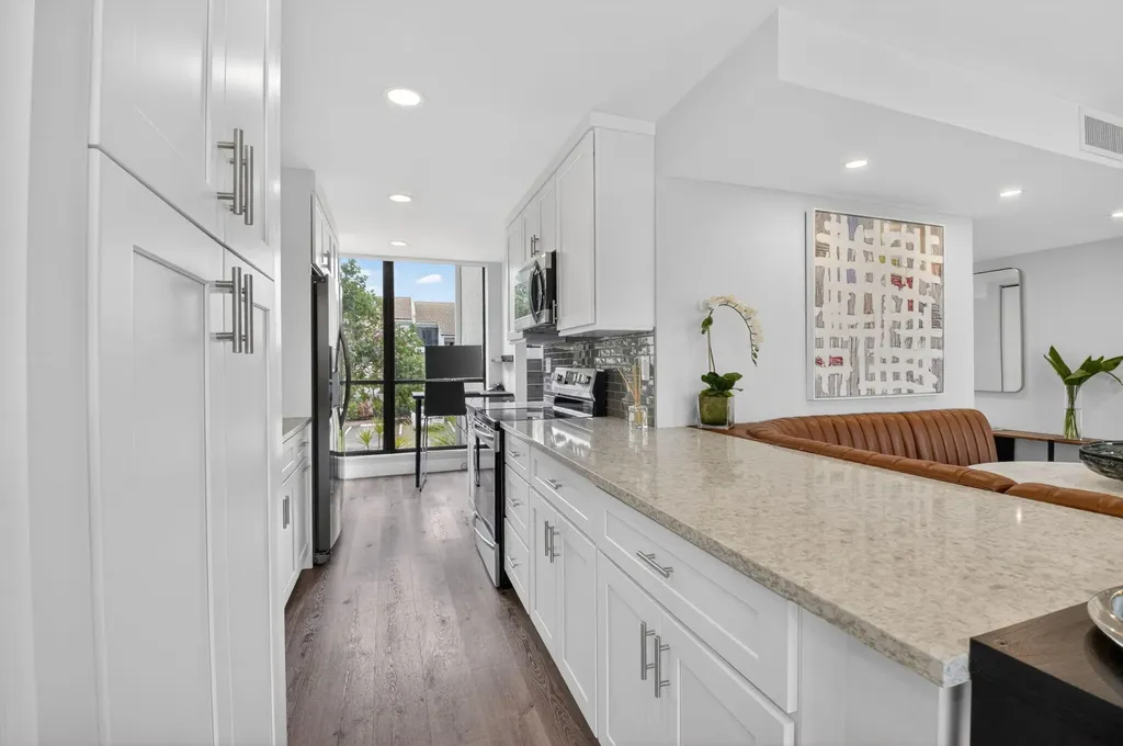 1005 Bridgewood Place Boca Raton FL 33434