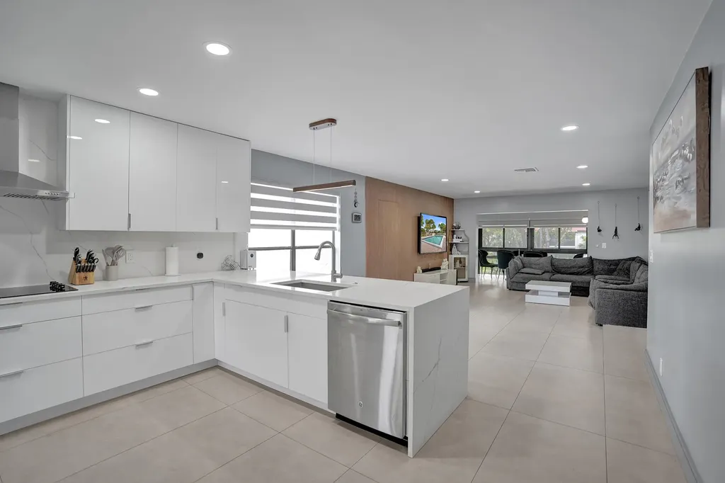 21675 Tall Palm Circle Boca Raton FL 33433
