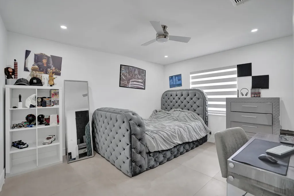 21675 Tall Palm Circle Boca Raton FL 33433
