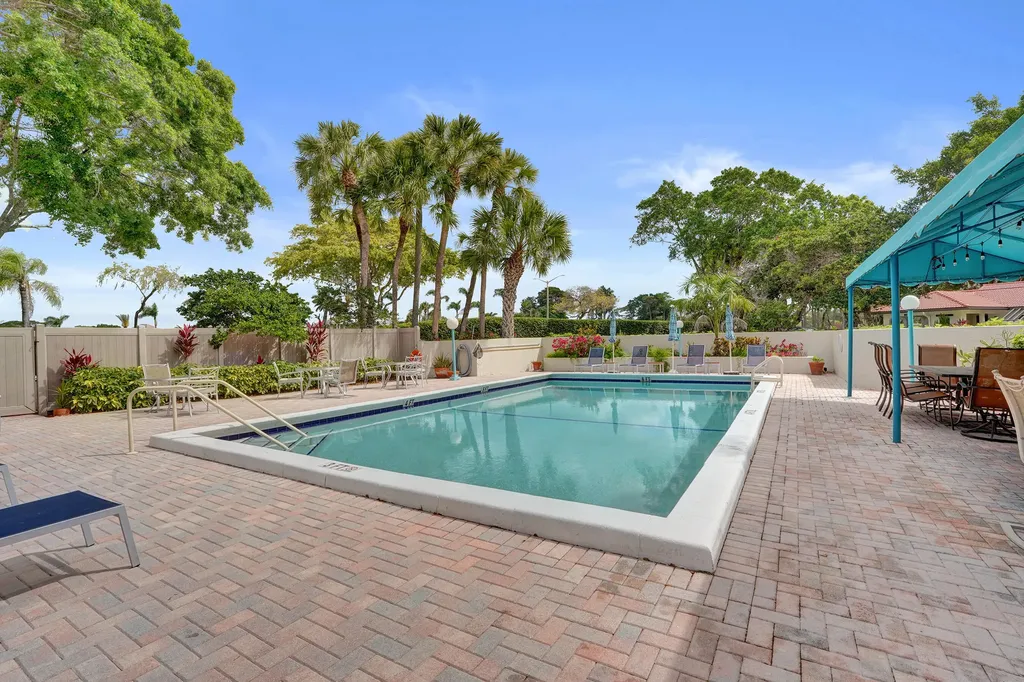 21675 Tall Palm Circle Boca Raton FL 33433