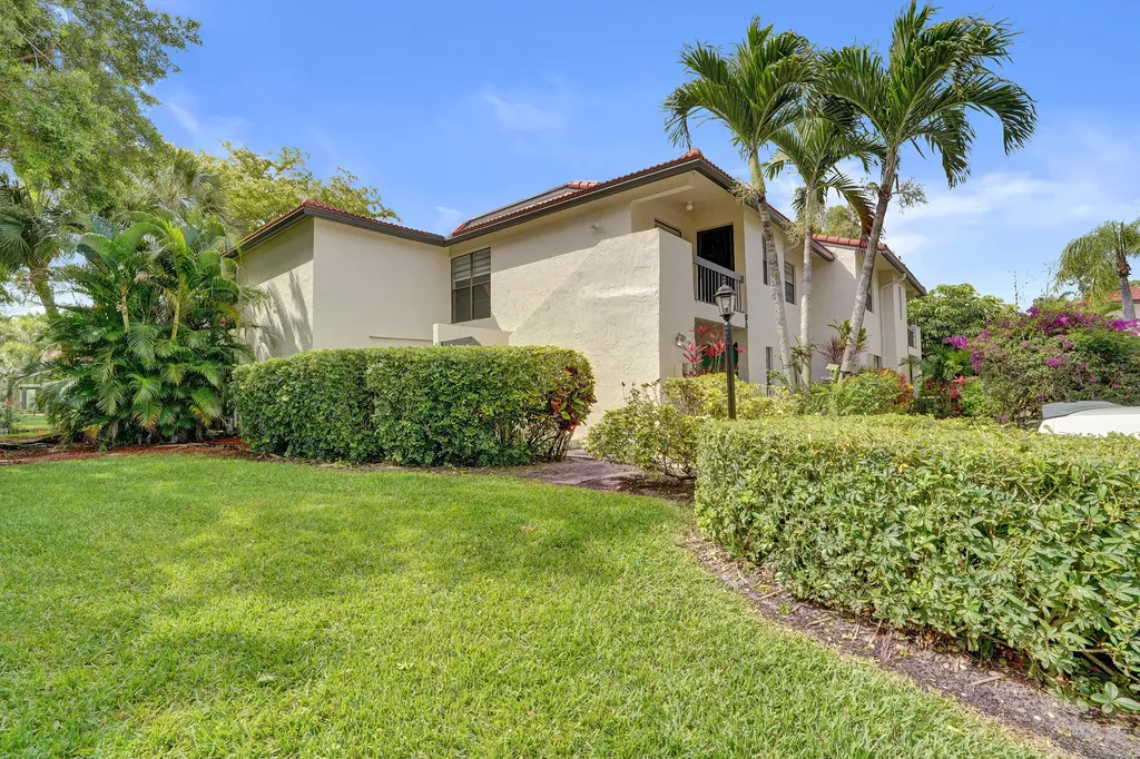 21675 Tall Palm Circle Boca Raton FL 33433